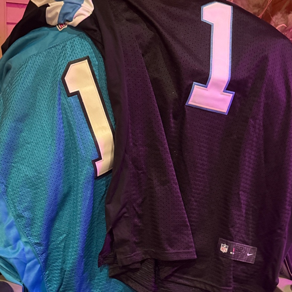 AUTHENTIC NFL Licensed BLUE NIKE Cam Newton Football Jersey-EUC (black is sold)